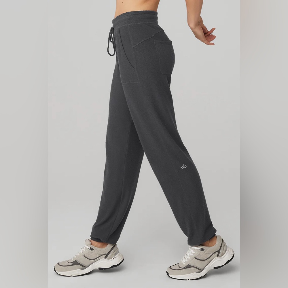 Alo Yoga sweatpants